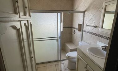 Casa en venta con gran terreno en Tijuana, B.C. Del Cerro Colorado, ofertas cash