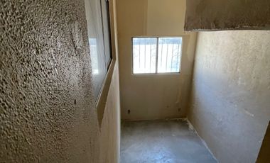 Casa en venta con gran terreno en Tijuana, B.C. Del Cerro Colorado, ofertas cash
