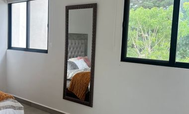 Casa amueblada y con paneles en Renta en Temozón Village modelo Loma