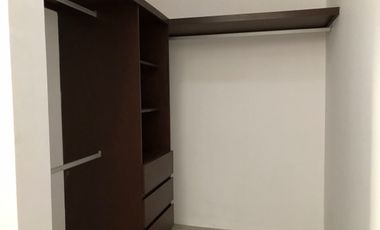 Casa amueblada y con paneles en Renta en Temozón Village modelo Loma