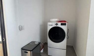 Casa amueblada y con paneles en Renta en Temozón Village modelo Loma