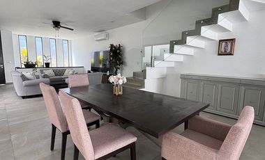 Casa amueblada y con paneles en Renta en Temozón Village modelo Loma