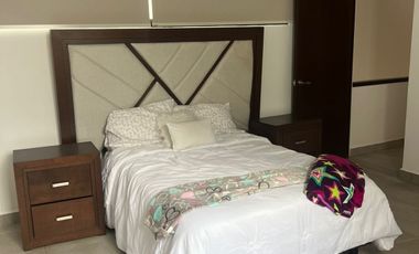 Casa amueblada y con paneles en Renta en Temozón Village modelo Loma