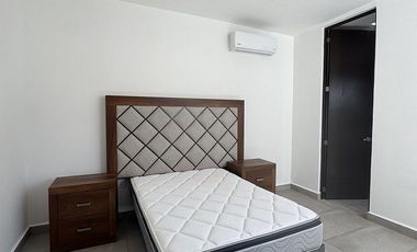 Casa amueblada y con paneles en Renta en Temozón Village modelo Loma