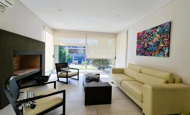 Casa en Venta y Alquiler Temporario en Costa Esmeralda Maritimo 2 con Vista al Mar