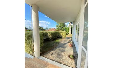VENTA DE CASA CAMPESTRE VA EL EDEN LA TEBAIDA