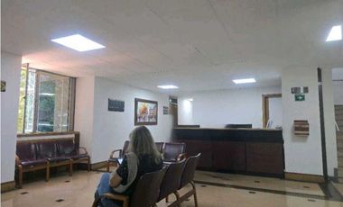 VENTA DE CONSULTORIO EL POBLADO SECTOR MILLA DE ORO.