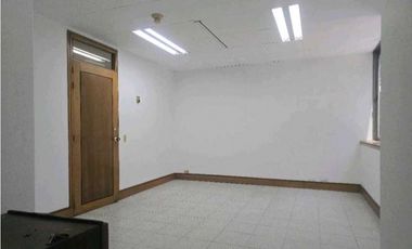 VENTA DE CONSULTORIO EL POBLADO SECTOR MILLA DE ORO.