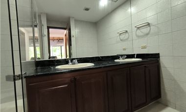 Casa en Venta en El Poblado Sector El Campestre