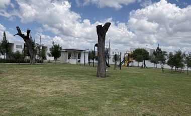 VENTA  ESQUINA PLANTA BAJA SENDAS RESIDENCIAL QUERETARO