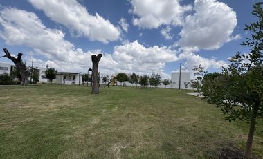 VENTA  ESQUINA PLANTA BAJA SENDAS RESIDENCIAL QUERETARO