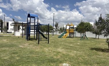 VENTA  ESQUINA PLANTA BAJA SENDAS RESIDENCIAL QUERETARO