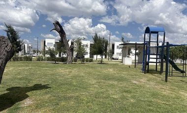 VENTA  ESQUINA PLANTA BAJA SENDAS RESIDENCIAL QUERETARO