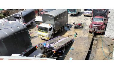 SE VENDE CASALOTE CON NEGOCIO EN BUCARAMANGA SANTANDER