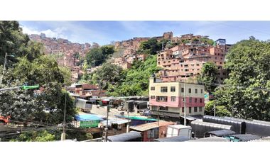 SE VENDE CASALOTE CON NEGOCIO EN BUCARAMANGA SANTANDER