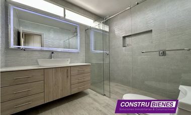 Casa semi amoblada vista al mar en Urb. Ciudad del Mar