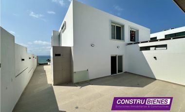 Casa semi amoblada vista al mar en Urb. Ciudad del Mar