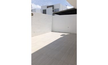 Casa en renta urbanizacion Baru 3 habitaciones Manta.