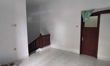 RUMAH DIPERUMAHAN DEKAT MIROTA GODEAN, NGESTIHARJO, KASIHAN, BANTUL