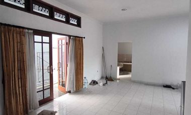 RUMAH DIPERUMAHAN DEKAT MIROTA GODEAN, NGESTIHARJO, KASIHAN, BANTUL