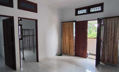 RUMAH DIPERUMAHAN DEKAT MIROTA GODEAN, NGESTIHARJO, KASIHAN, BANTUL