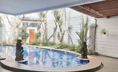 Disewakan Rumah Di Senopati/Selong/ Kebayoran Baru Jakarta  STD633