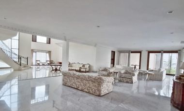 Disewakan Rumah Di Senopati/Selong/ Kebayoran Baru Jakarta  STD633