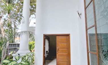 Disewakan Rumah Di Senopati/Selong/ Kebayoran Baru Jakarta  STD633