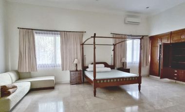 Disewakan Rumah Di Senopati/Selong/ Kebayoran Baru Jakarta  STD633