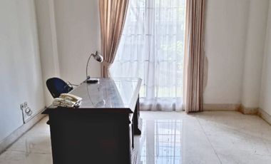 Disewakan Rumah Di Senopati/Selong/ Kebayoran Baru Jakarta  STD633