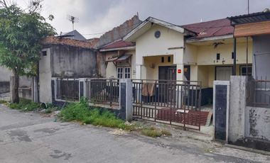1 unit rumah di dalam Komplek Taman Bidadari