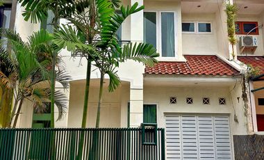 Rumah Cluster Lokasi strategis  dekat Mall Gandaria Pondok Indah sg