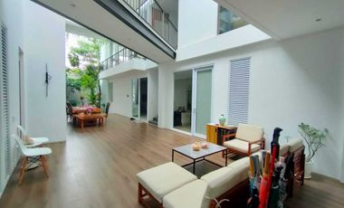 Wajib Punya Rumah Cantik konsep RUmah Tropis di Setrasari Bandung Utar