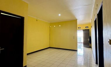 Rumah Bagus di Taman Rahayu Regency Terawat dan Siap Huni