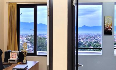 RUMAH FULL FURNISH 3LT VIEW CANTIK GREEN VALLEY DEKAT SURAPATI CORE BANDUNG