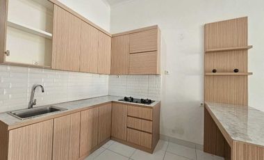 Disewa Rumah Murah Dan Semi Furnish di Cluster Royal London, Bekasi