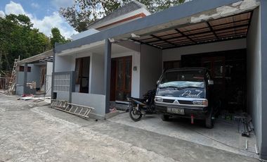dijual rumah di sleman dekat  kampus uii dan pasar jangkang ngemplak