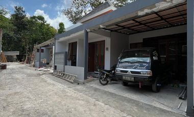 dijual rumah di sleman dekat  kampus uii dan pasar jangkang ngemplak