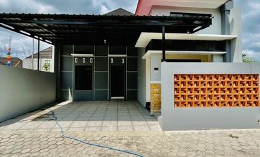 dijual rumah di sleman dekat stadion maguwo dalam cluster wedomartani