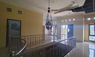 RUMAH 2 LANTAI MURAH STRATEGIS DI DAERAH MAGUWOHARJO SLEMAN YOGYA