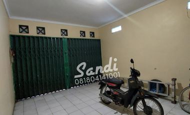 Rumah Bersih Luas 400 meter Furnished Dekat Blok O dan Kopasgat Berbah
