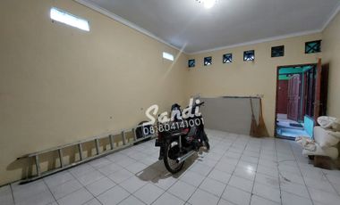 Rumah Bersih Luas 400 meter Furnished Dekat Blok O dan Kopasgat Berbah