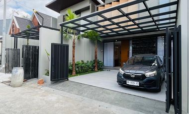 dijual rumah di sleman dekat stadion maguwo full furnished wedomartani