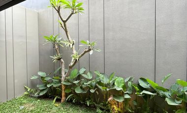 dijual rumah di sleman dekat stadion maguwo full furnished wedomartani