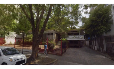 EL CANGREJO / COMERCIAL O RESIDENCIAL / 900 M2 / 1ZM7 / FRENTE A VIA