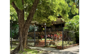 EL CANGREJO / COMERCIAL O RESIDENCIAL / 900 M2 / 1ZM7 / FRENTE A VIA