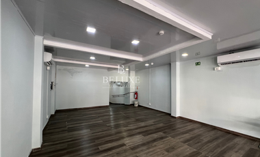 ALQUILER DE LOCAL LISTO PARA OCUPAR EN EL CARMEN (13)