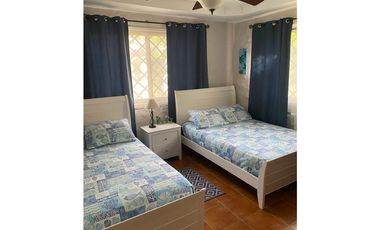 SAN CARLOS / PUNTA BARCO / 3080 M / 8 HABITACION / 4 PARKING / PISCINA