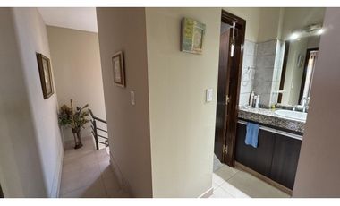 VENDE DUPLEX EN GODOY CRUZ - APTO CREDITO HIPOTECARIO