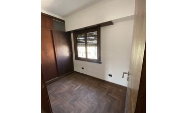 CASA + DEPÓSITO - ESTADO DE ISRAEL Y SAN MARTIN